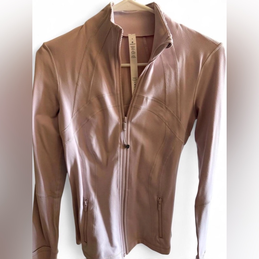 Lululemon Athletica Porcelain Pink Lavender Define Jacket Size US 4 NWOT